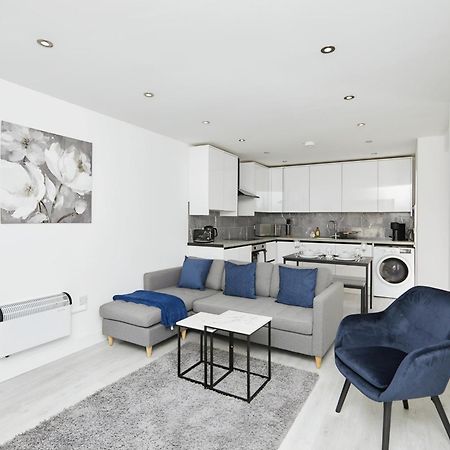 Modern Home In Derby City Centre - Free Gated Parking Екстер'єр фото