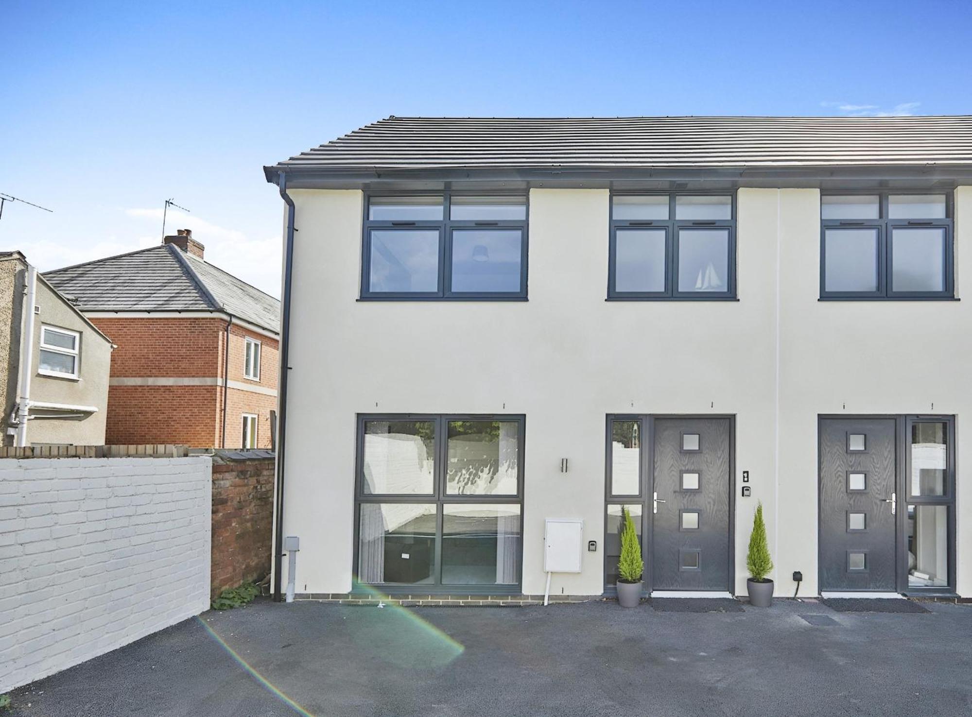 Modern Home In Derby City Centre - Free Gated Parking Екстер'єр фото