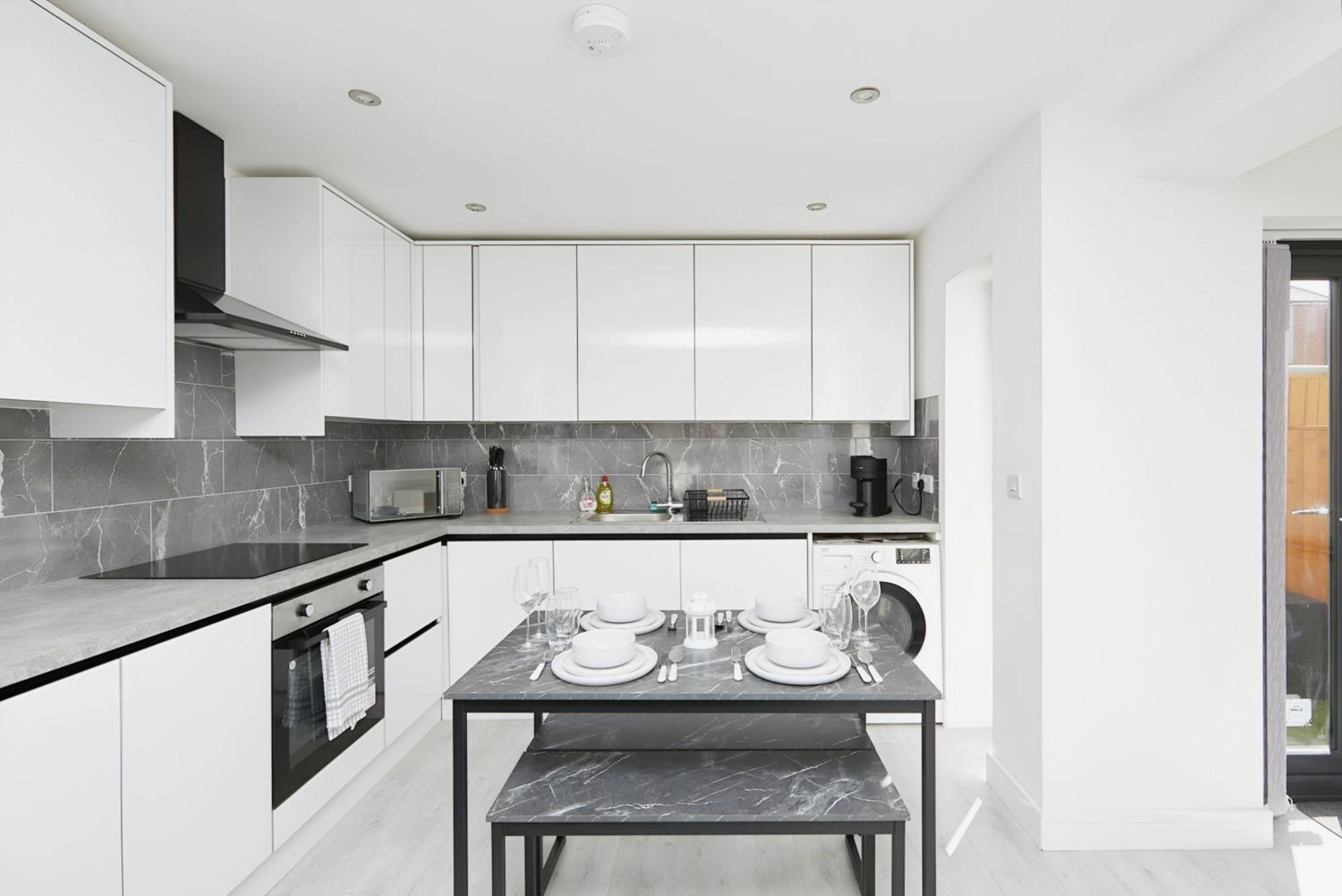 Modern Home In Derby City Centre - Free Gated Parking Екстер'єр фото