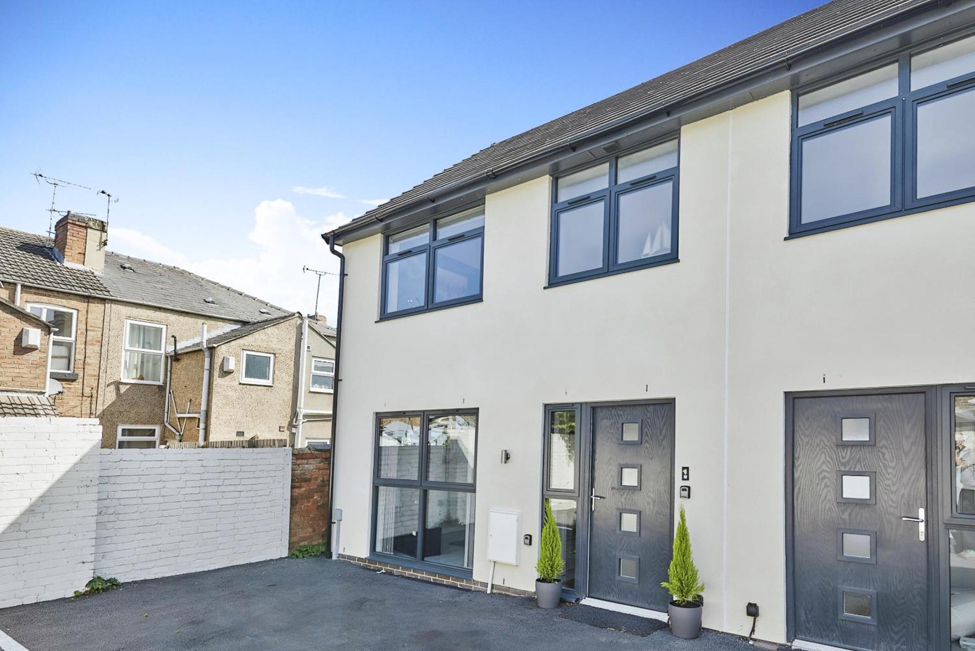 Modern Home In Derby City Centre - Free Gated Parking Екстер'єр фото